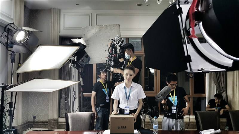 鄭州設(shè)計(jì)公司:企業(yè)宣傳離不開宣傳片拍攝 鄭州設(shè)計(jì)公司:企業(yè)宣傳離不開宣傳片拍攝